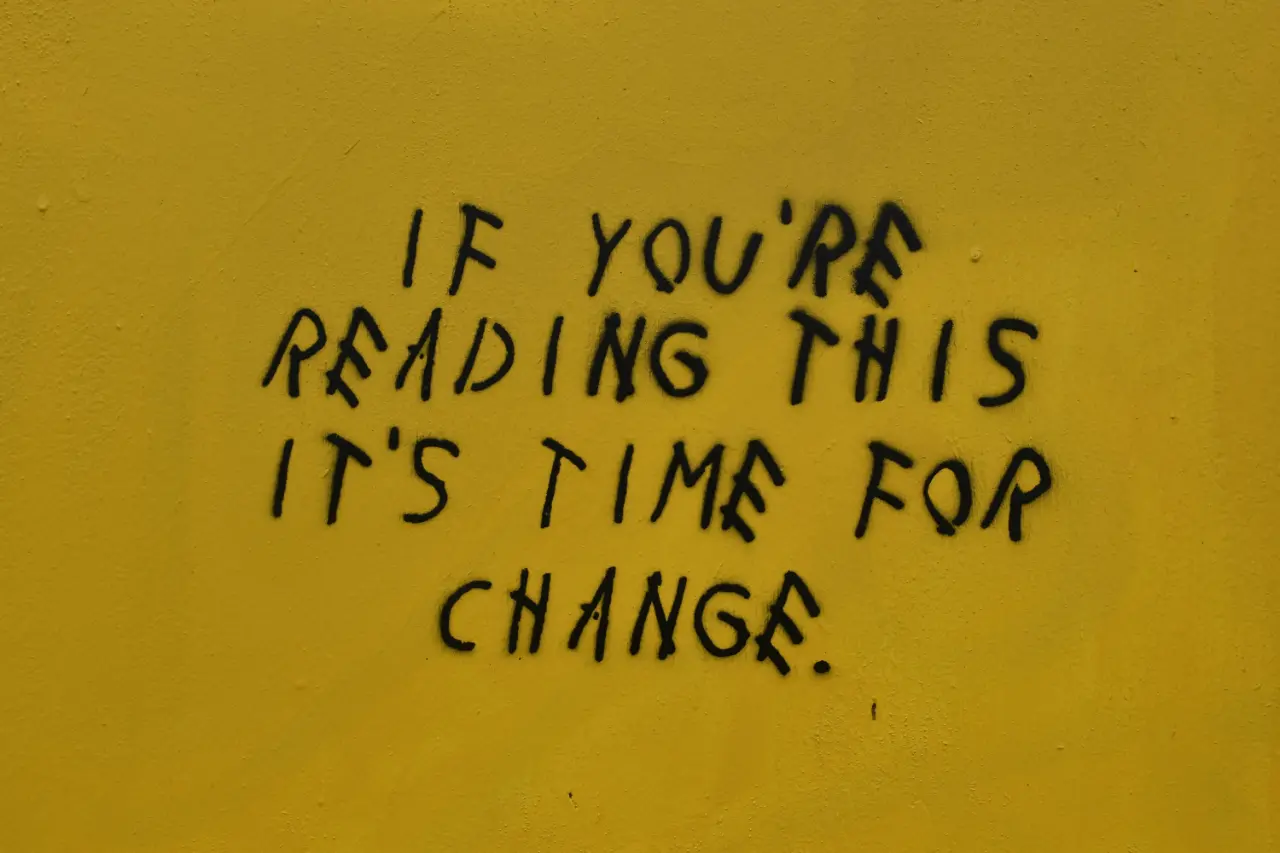 Tag &ldquo;If you&rsquo;re reading this it&rsquo;s time for change&rdquo; sur un mur